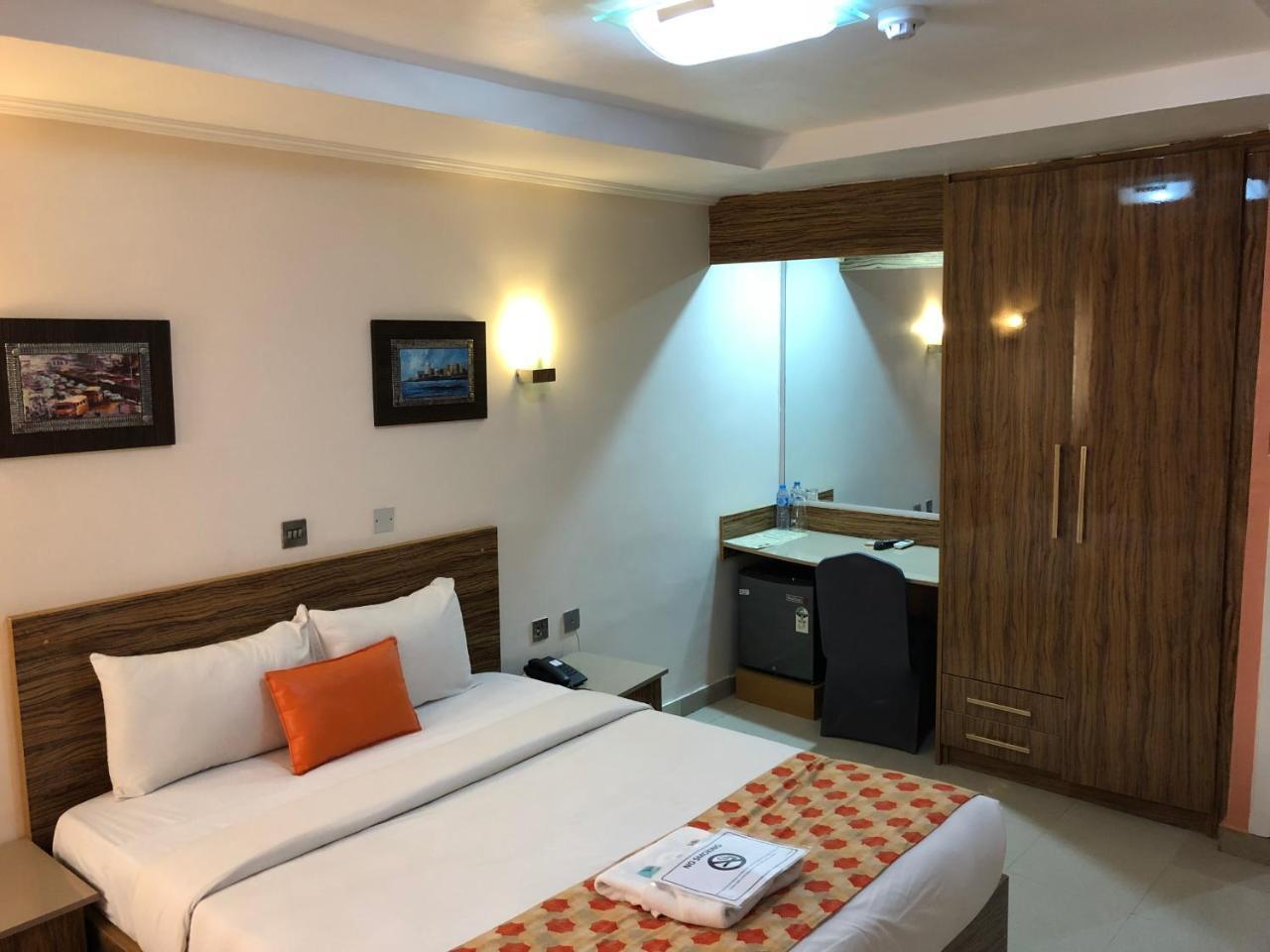 Lekki Waterside Hotel Bamgbose Exterior foto